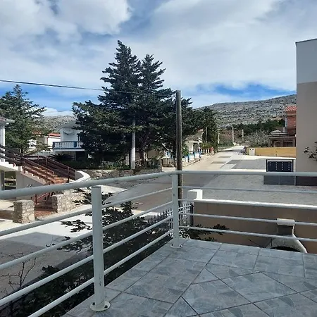 Smokvica 3* Starigrad Paklenica