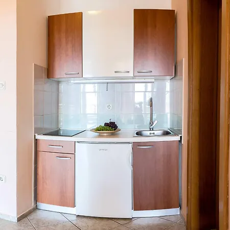 Smokvica 3*