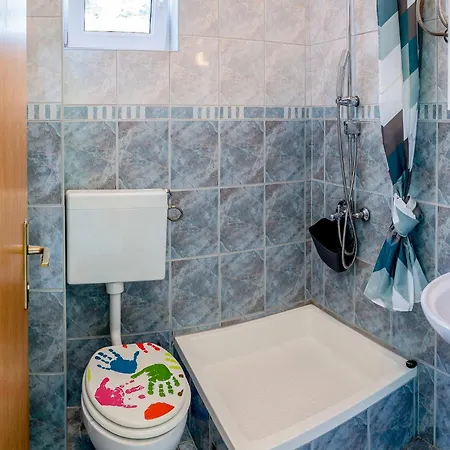 Smokvica 3* Starigrad Paklenica