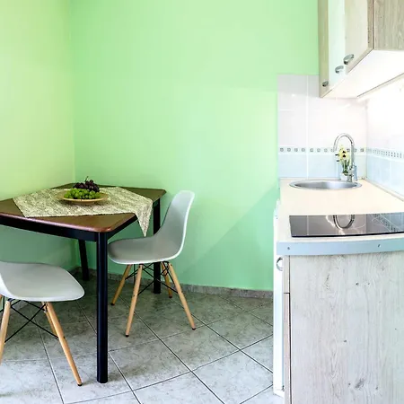 Guest house Smokvica 3*