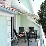 Smokvica 3*
