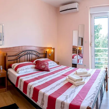Smokvica Vendégház Starigrad-Paklenica