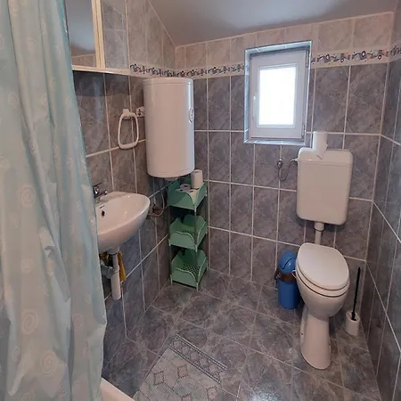 Smokvica 3* Starigrad-Paklenica