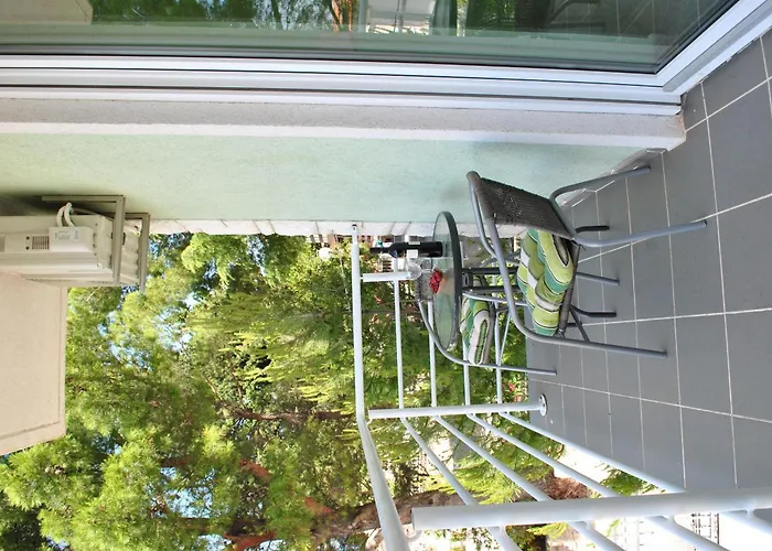 Gostinjska kuća Smokvica 3*